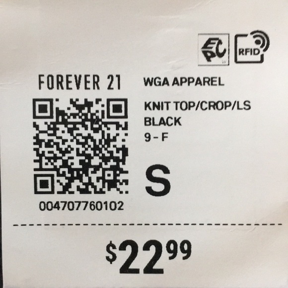 🖤Black faux leather mock turtleneck long sleeve top crop Sz Small NEW!! - Picture 13 of 13